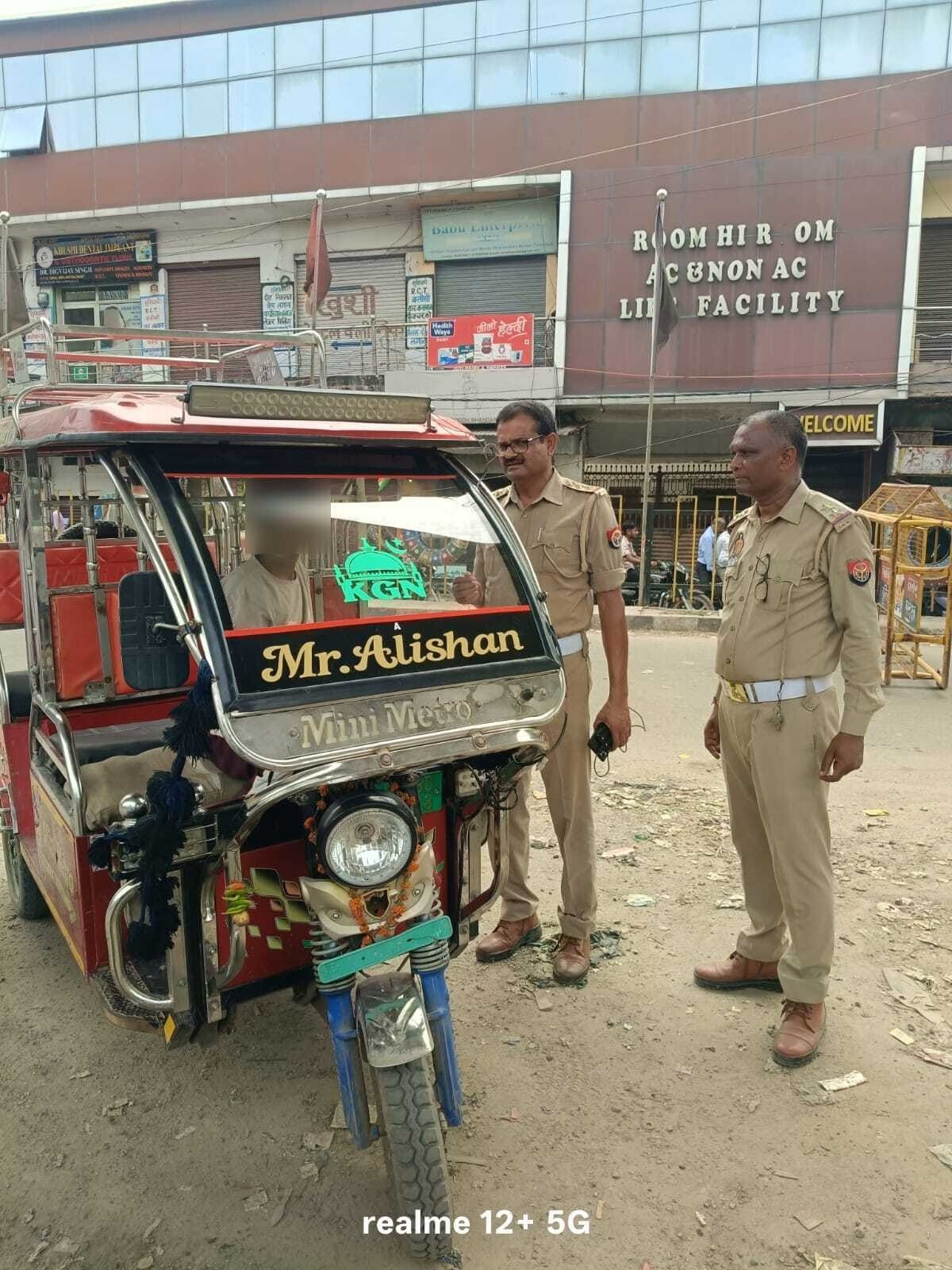 Minors were driving e-rickshaws; 12 impounded.