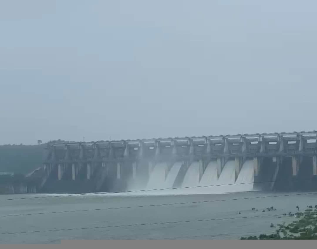 Water level in Son River rise following opening of 6 gates of Bansagar Dam; high alert in 24 villages of Sidhi