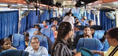 रोडवेज बस खड़ी होते भर गई एसी बस। संवाद