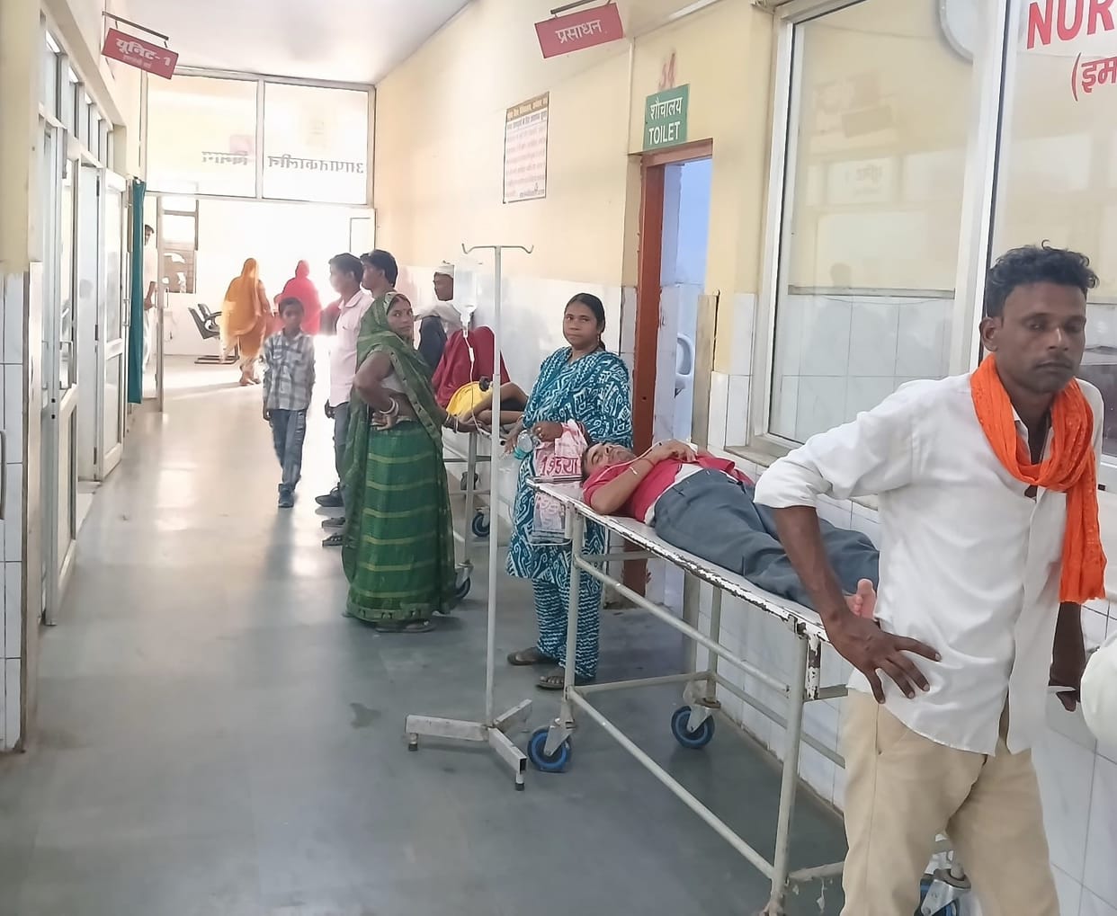 OPD closed, crowd of patients rushed to the emergency