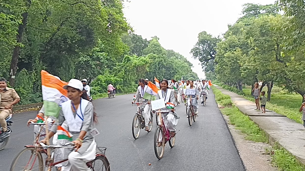 Six-year-old Mohalakshika became the star of the rally.