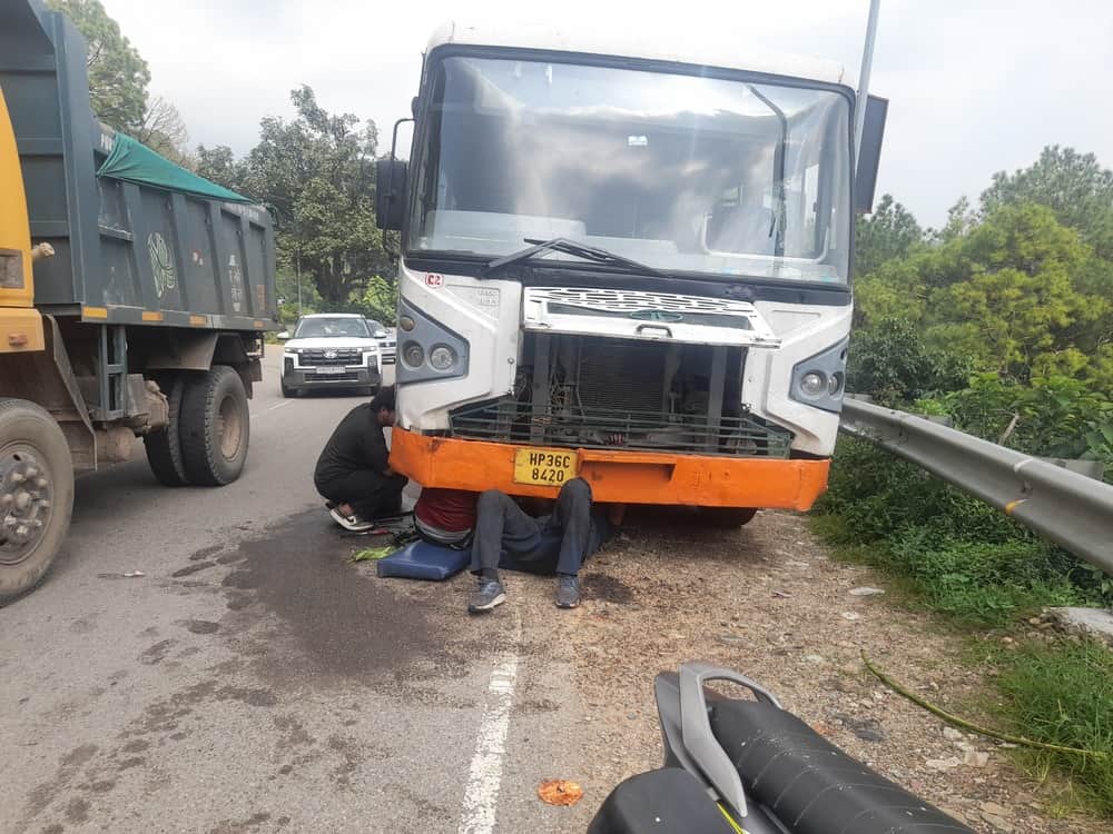 Two HRTC buses break down mid-journey passengers stranded.