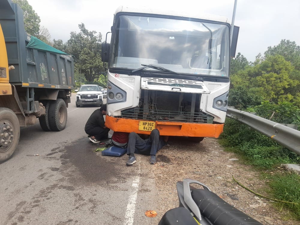 Two HRTC buses break down mid-journey passengers stranded.