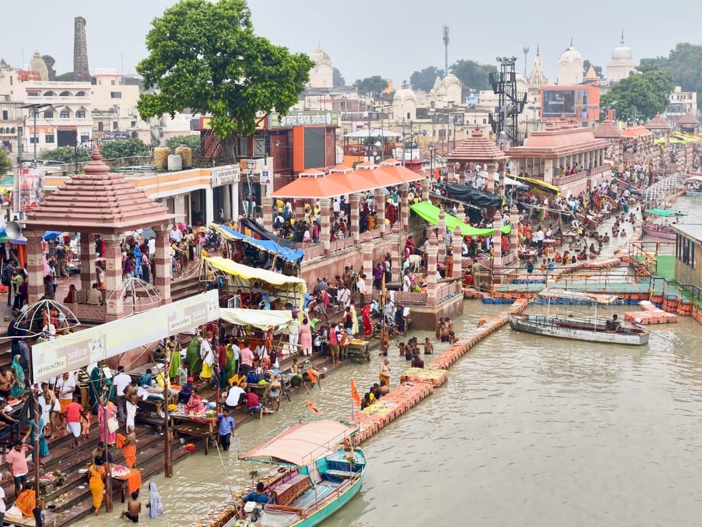 Crowds thronged everywhere from the ghats to the sanctum of Ram Lalla on Sawan Purnima