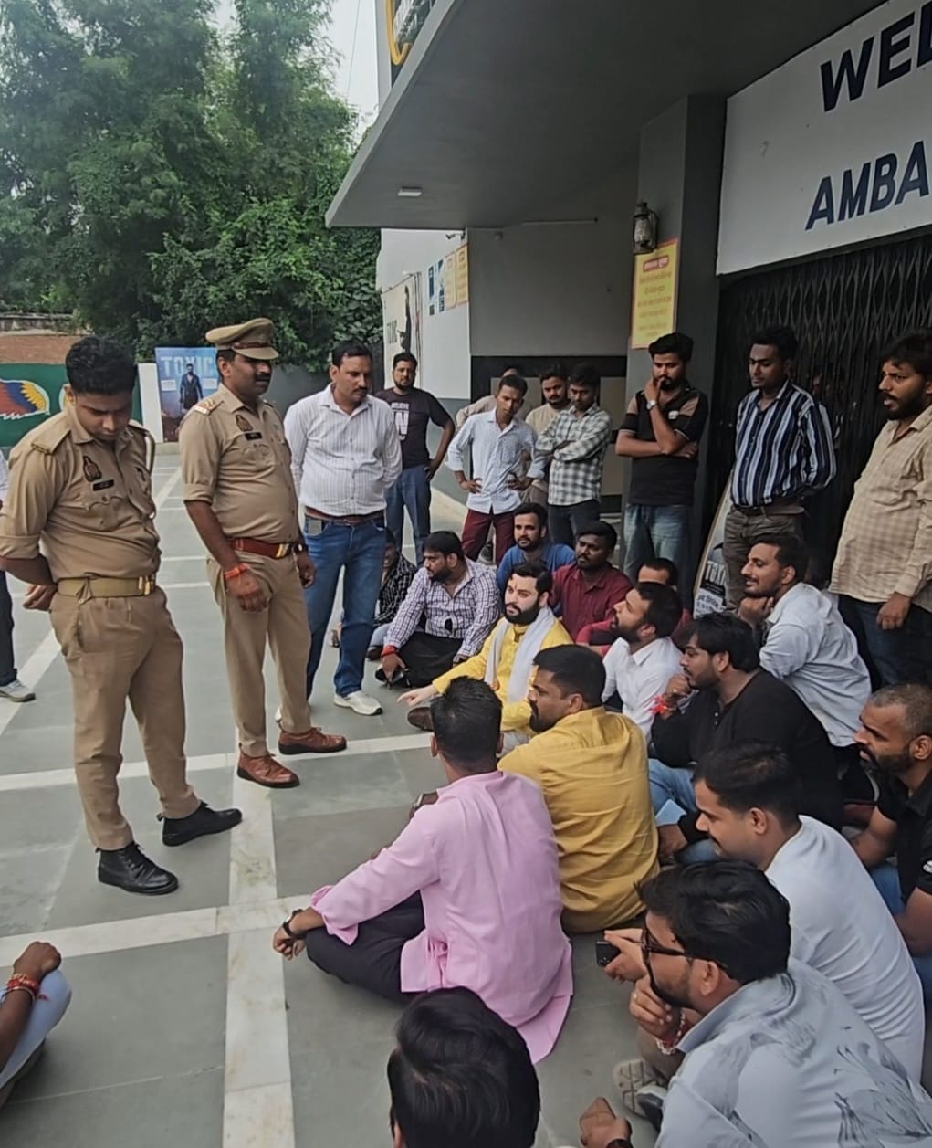 Sit-in protest over failure to screen the film 'Hanuman Ansh'; assurance given of a screening soon.