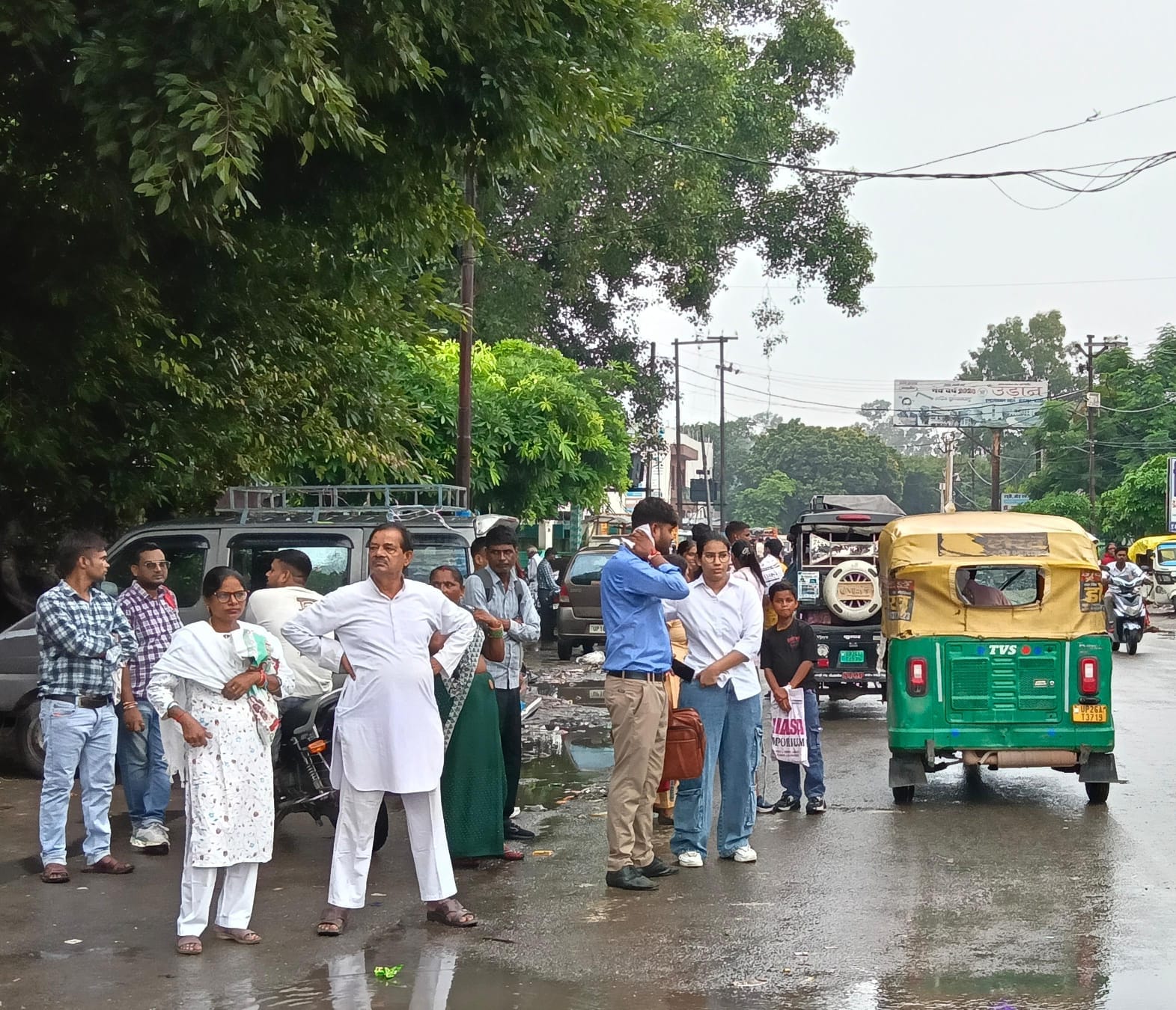 Buses fell short on the second day of the festival too; passengers grappled with chaos.