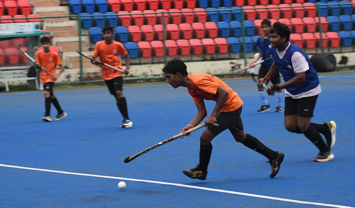 Shivaji Academy and Chowk Stadium in the final.
