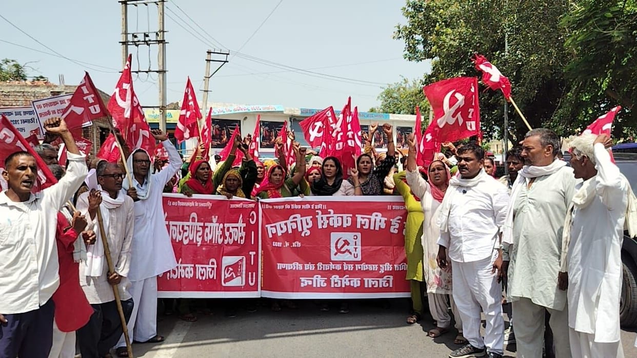 The government should immediately resolve the demands of mid-day meal workers: Kailash Khapad