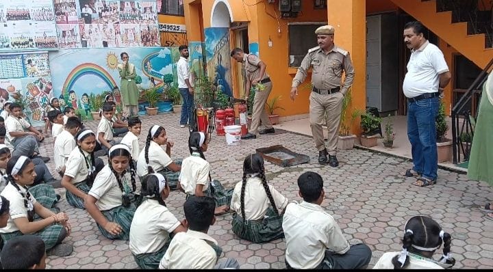 Students of Akshardham School, Moginand, learnt fire safety techniques.