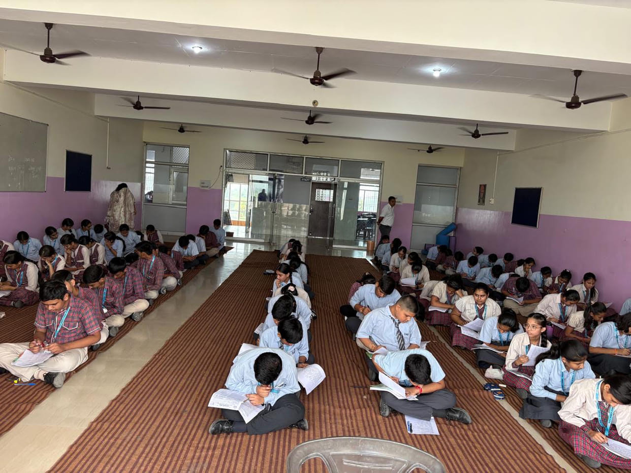 338 students participate in Know India competition
