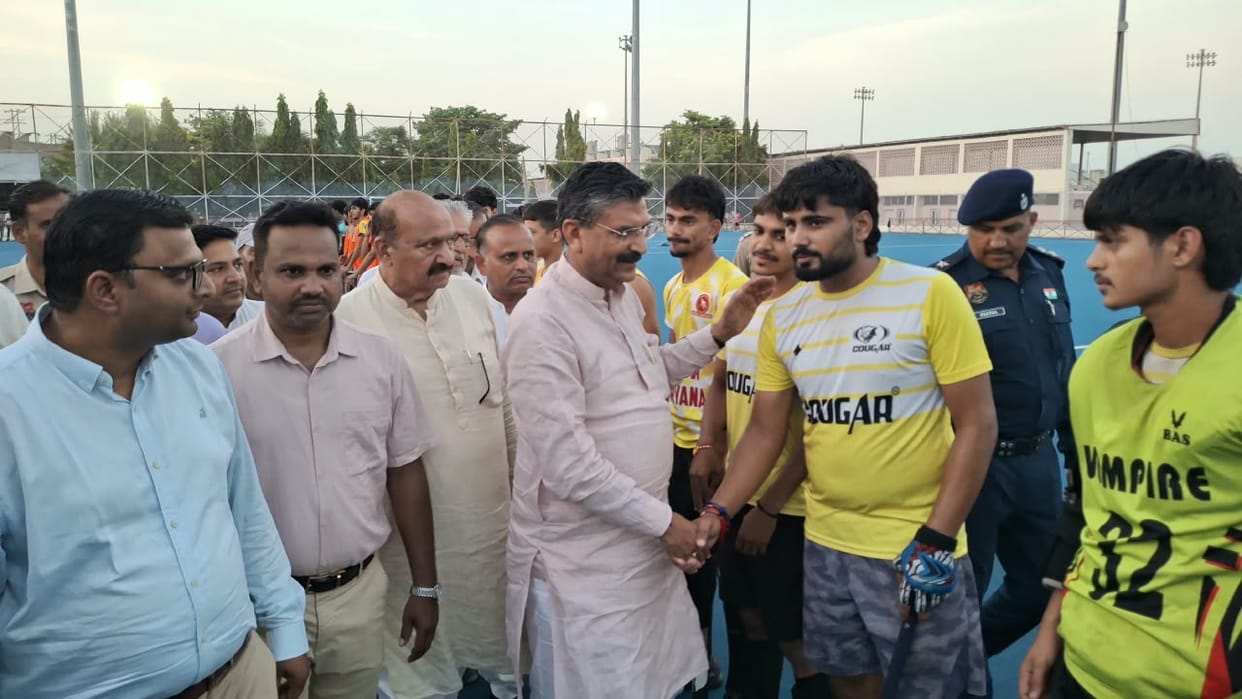 Major Dhyan Chand's contribution to the world of sports will be remembered: Bedi
