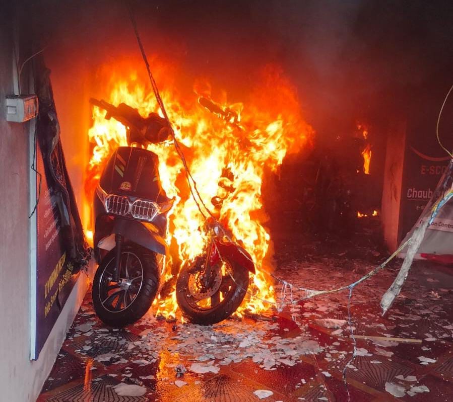 Fire breaks out in e-scooter showroom due to short circuit; 14 scooters and e-rickshaws gutted