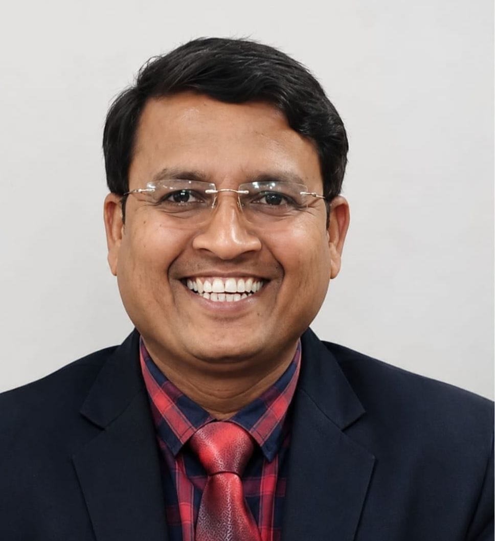 Dhananjay Pratap to be honoured with the State Teacher Award.