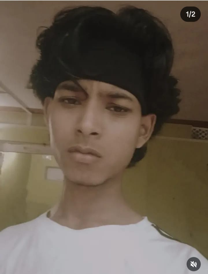 इंटर छात्र गुलाम आशी
