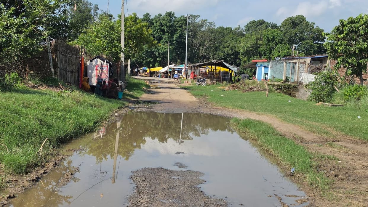 Roads inviting accidents; authorities oblivious.