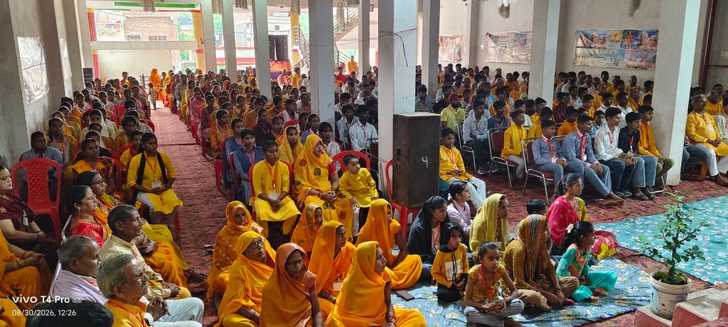 करारी में अखिल विश्व गायत्री परिवार द्वारा  युवाओं को जागरूक करने के लिए एक दिवसीय शिविर भाग ले