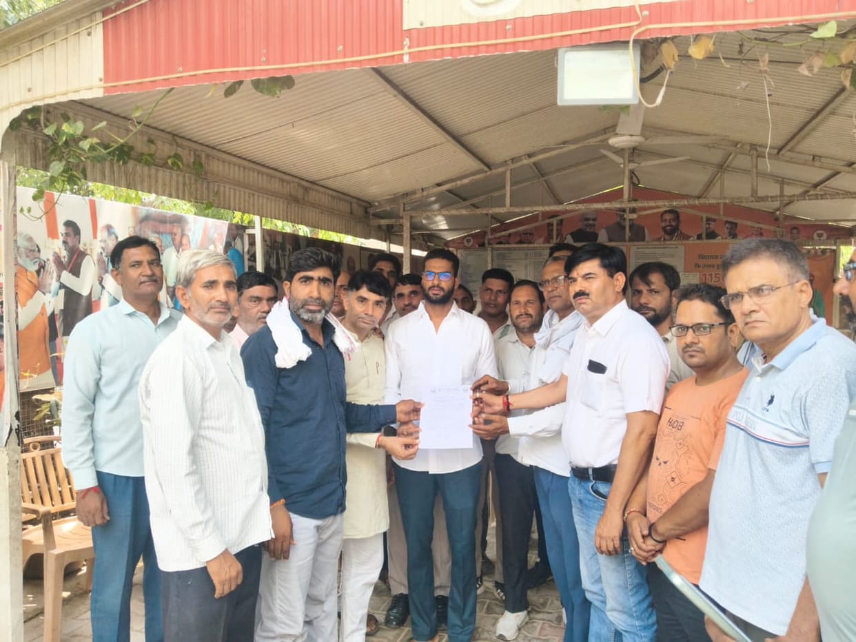 Opposition to the proposal to grant a parallel electricity distribution license to a private company.