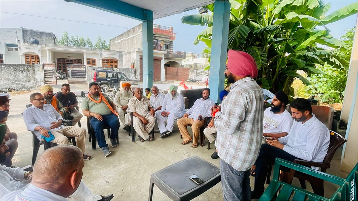 Yamuna Nagar News: गांवों में जाकर दिया किसान महापंचायत का न्योता