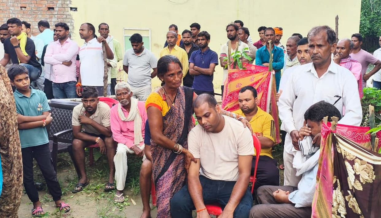 Constable dies during treatment.