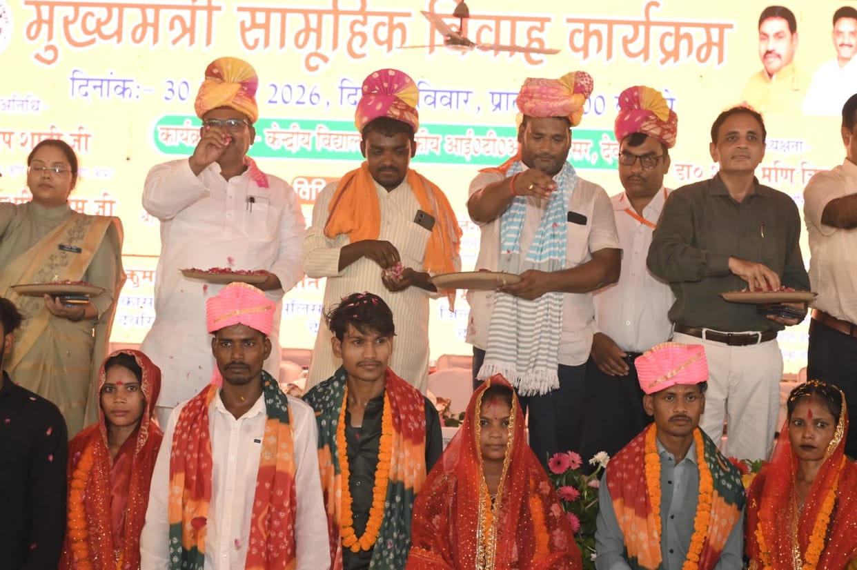 86 couples tied the nuptial knot under the Chief Minister's Mass Marriage Scheme.