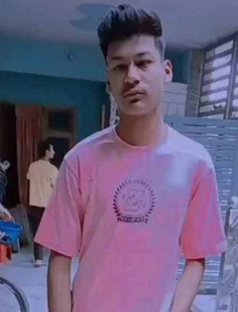 Minor nephew drowns while bathing in a canal with his maternal uncle.