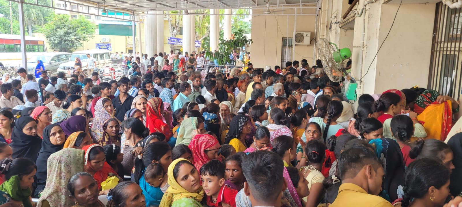 स्वाइन फ्लू का नहीं डरएटा में स्वाइन फ्लू के तीन मामले सामने आ चुके हैं, लेकिन लोगों में इनका त