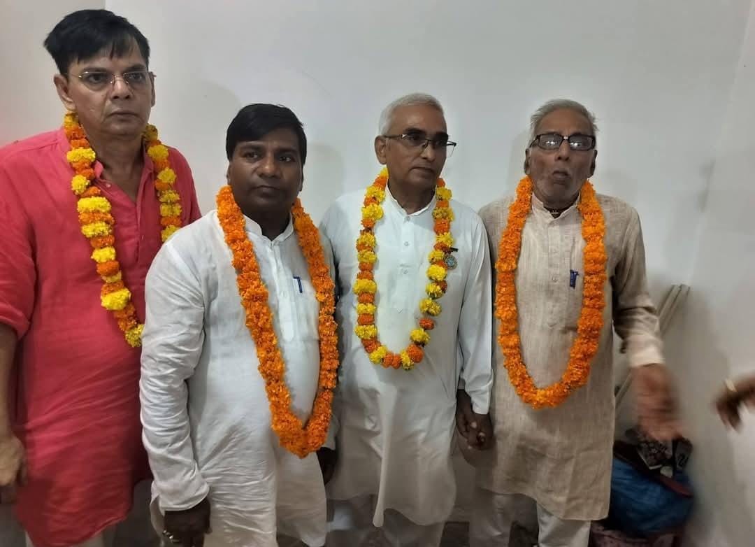 शाहगंज सचिन वर्मा बने स्वर्णकार समाज के अध्यक्ष, 95 मतों से जीते अध्यक्ष सचिन वर्मा। संवाद