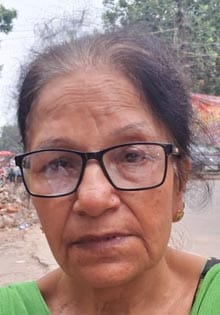 दुकानदार आशा रानी सपरा। संवाद
