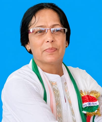 अमिता टंडन।