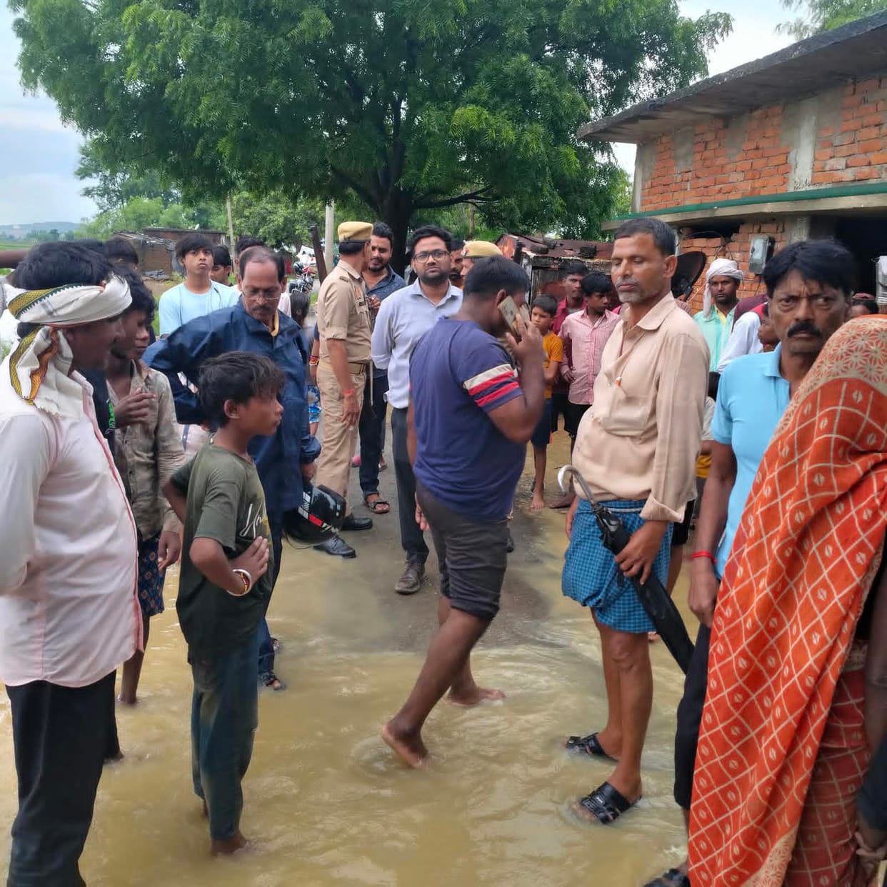 Water entered Belvaniya village after the Nakti embankment breached.