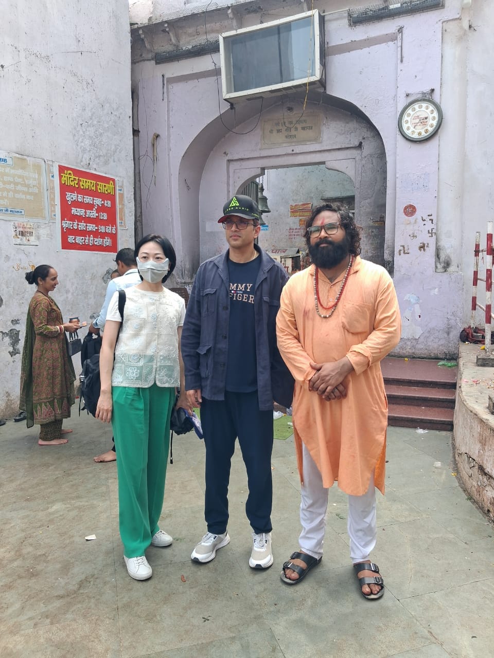 Hong Kong businesswoman offered prayers at Bateshwar Temple.