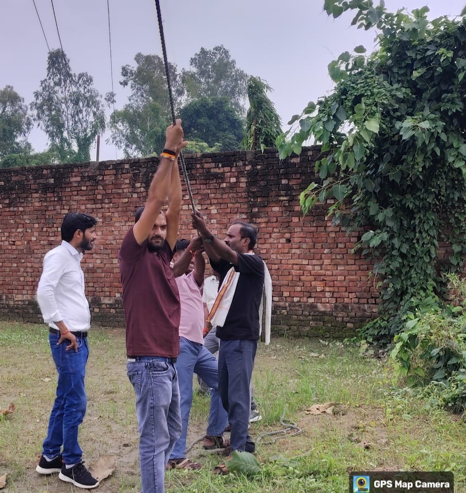 villages received electricity for only one hour out of