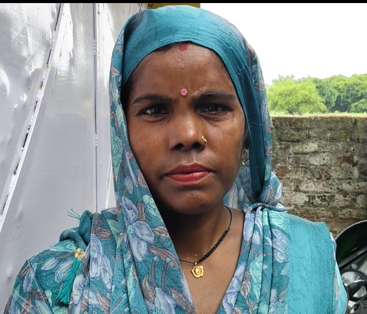 Supply Department lists living woman as dead.