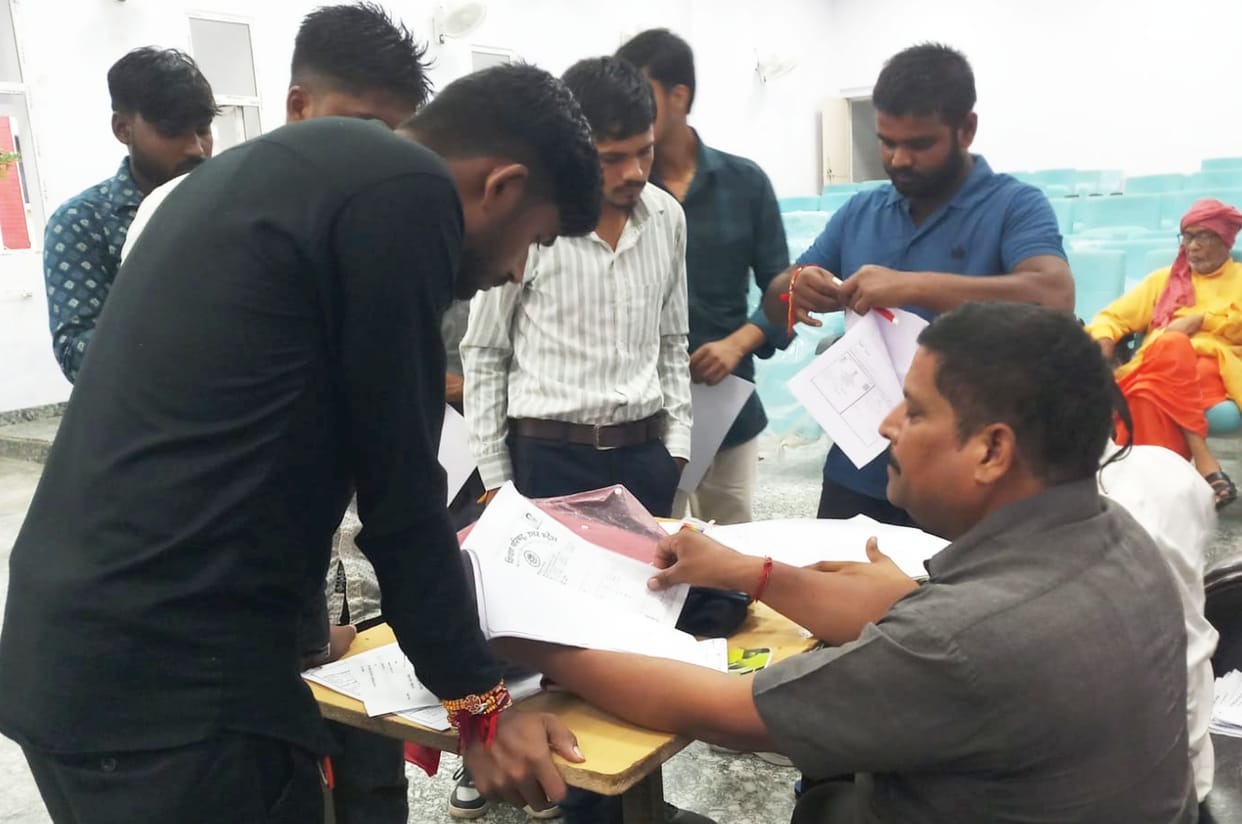 Rain proves to be a hurdle for candidates; only 25 turn up for the apprenticeship fair.