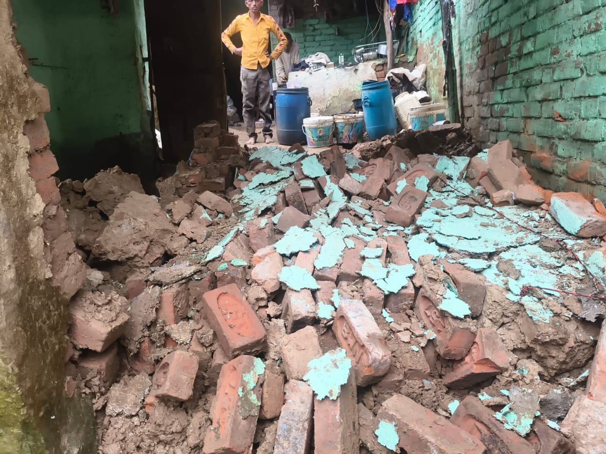 Eight mud houses and shops collapsed in the rain.