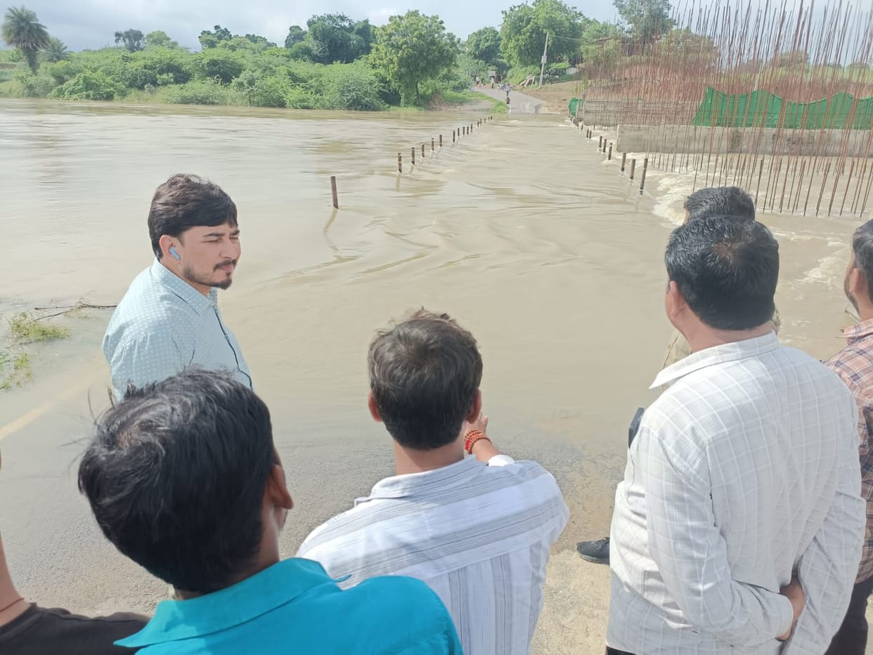 Administration on alert regarding rains; ADM reviews causeways and water levels.