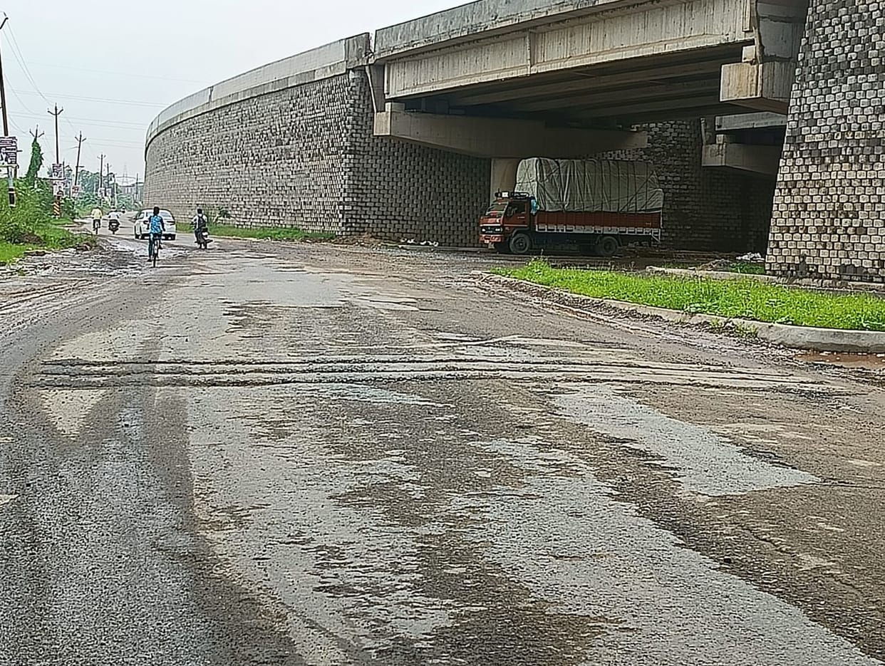 Mohanpura Road is turning into an accident-prone zone due to the bypass under construction.