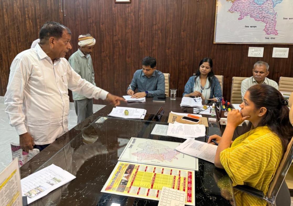 'Maa Pateshwari Shakti Samvad' program begins.