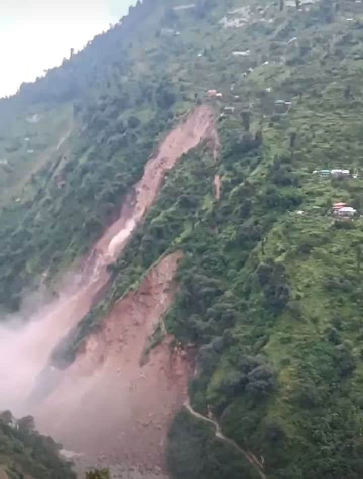 landsliding on road