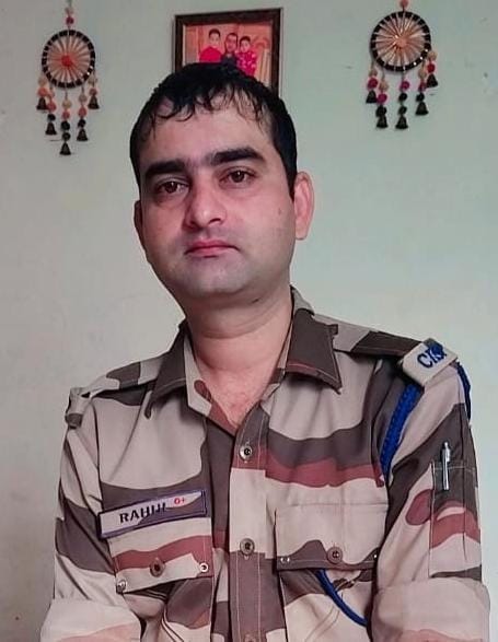 CISF jawan's wife carries his bier