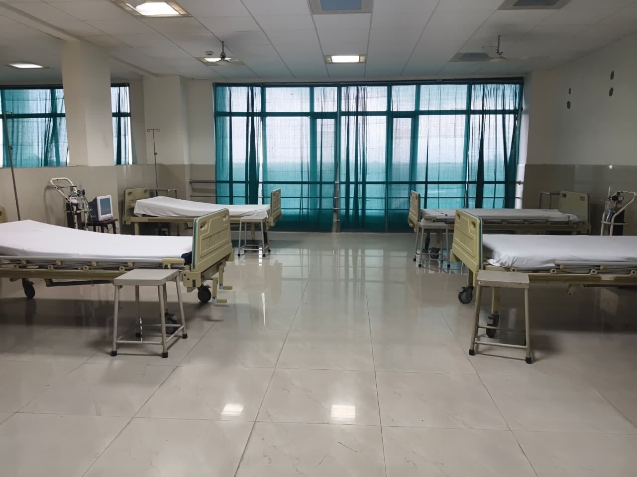राजकीय मेडिकल कालेज चक्रपानपुर में बना स्वाइन फ्लू वार्ड। संवाद