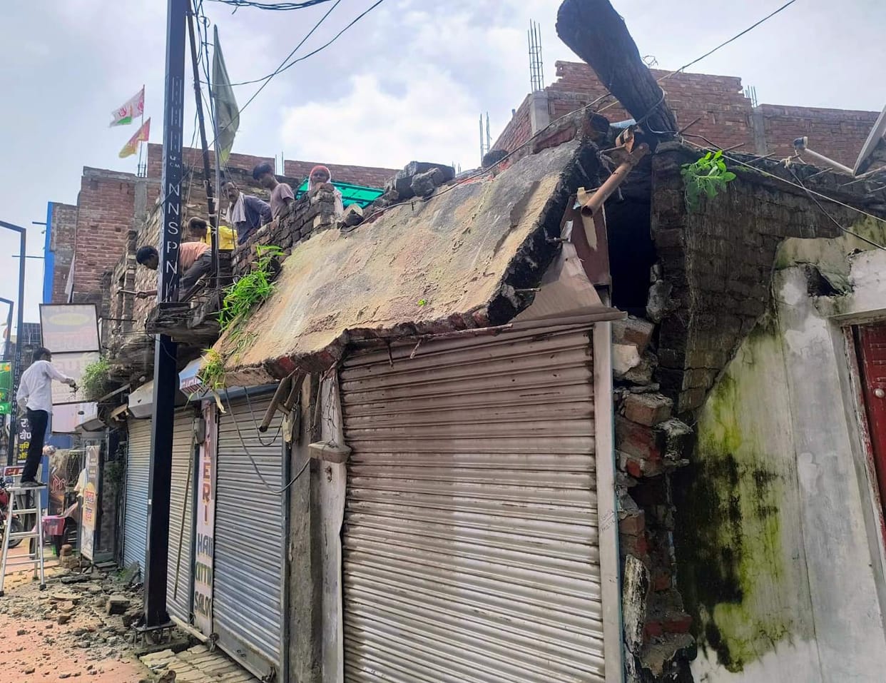 Uproar over demolition of a projection on Green Road; allegations of bias.