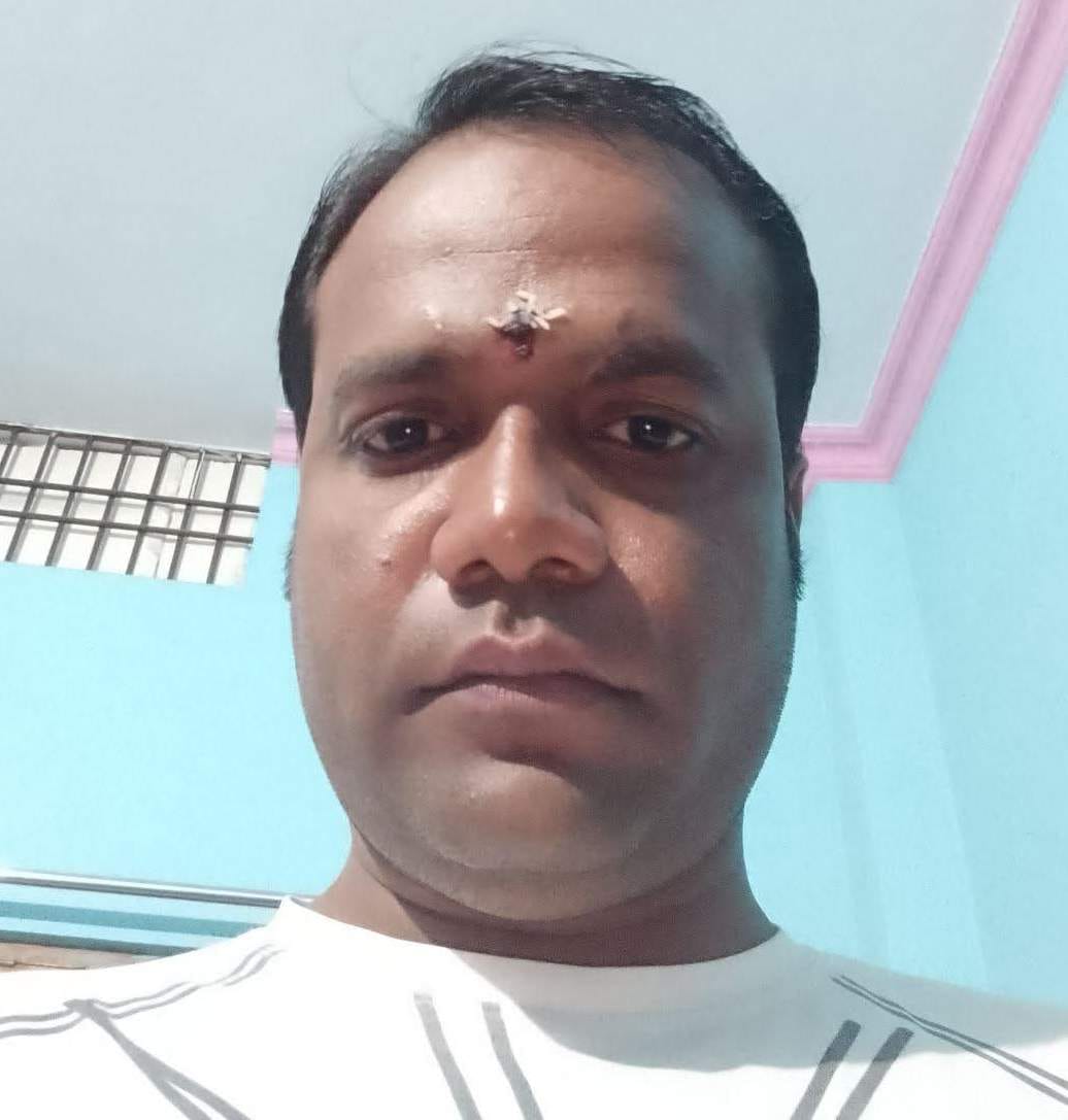 Youth dies after bike hits divider in the rain.