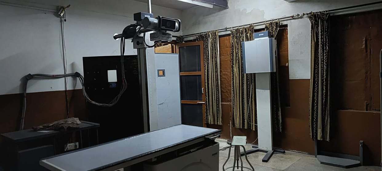 X-ray machine at Dharamshala hospital suddenly breaks down.