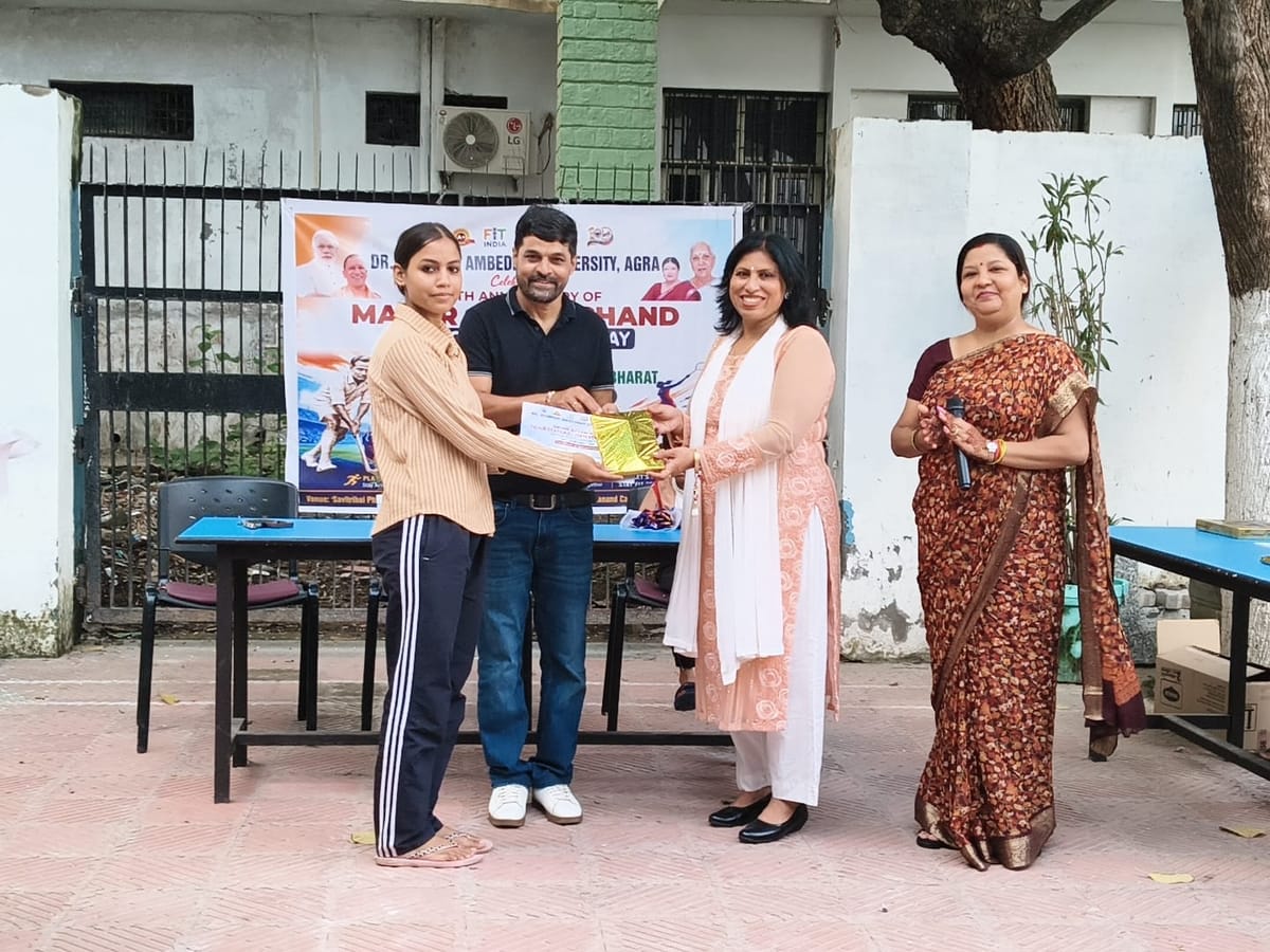 Agra News: चार खेलों में निमी प्रथम, एक में द्वितीय
