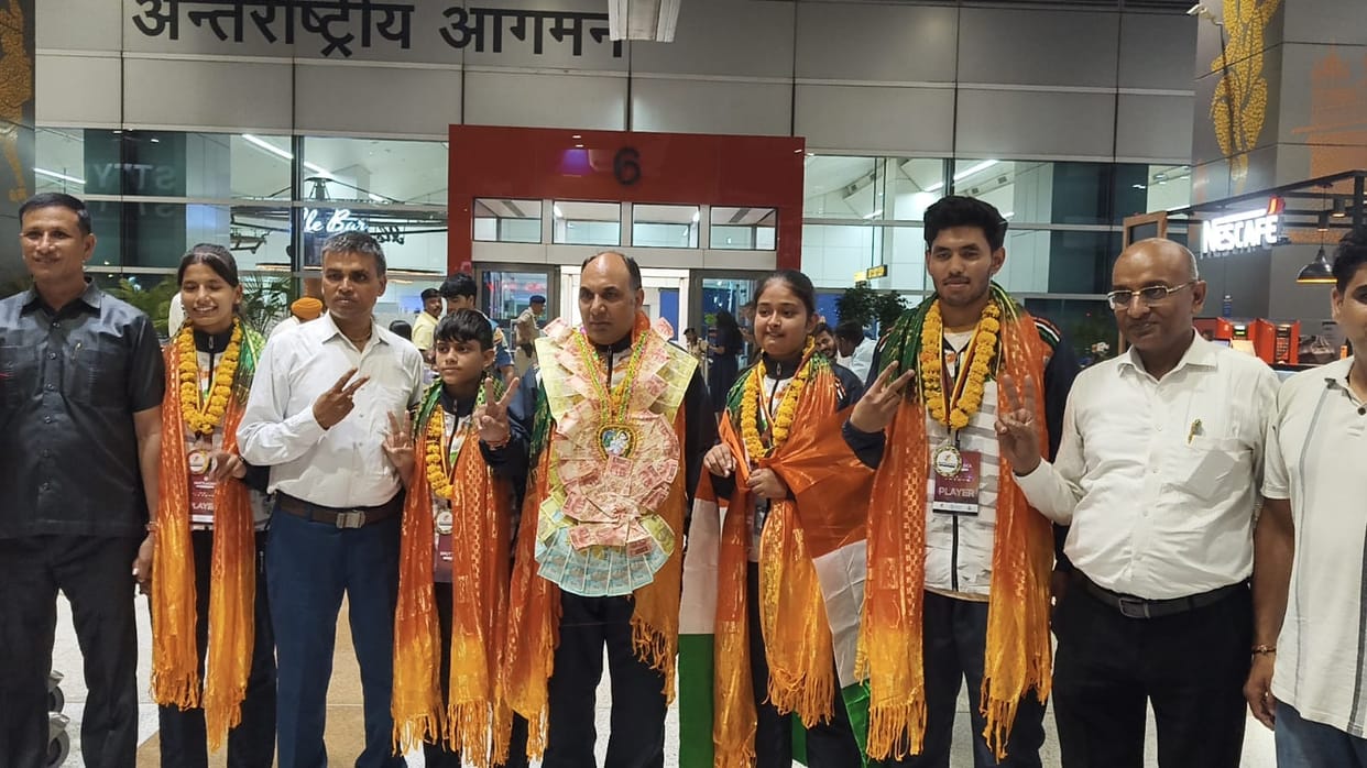 The district's daughters have qualified for the World Shuttlecock Championship.