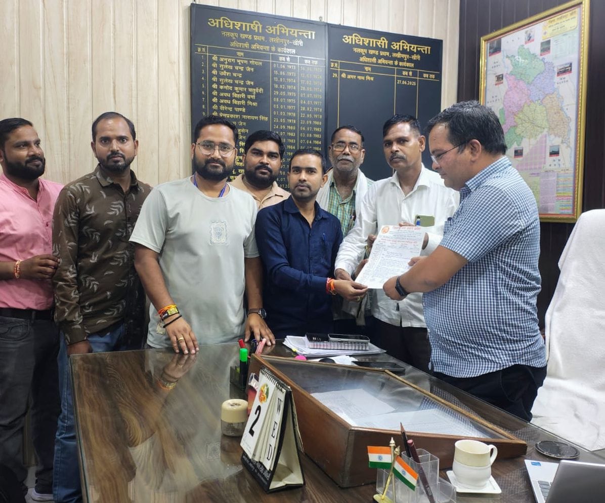 Drivers handle 10-12 tube wells, seek exemption from Aadhaar attendance