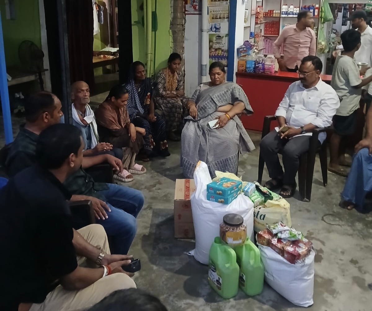 SP MLA and state secretary provided assistance to the victims family