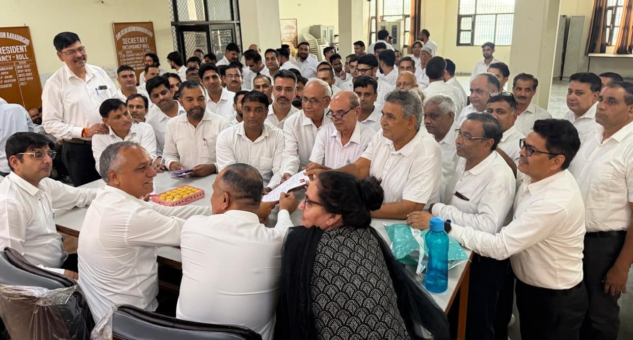 Bar Election: 9 candidates filed nominations on the last day.