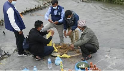 जिन लोगो के शव नही मिले उनके परिजन व रिस्तेदार कुश एवं कास का शव बनाकर क्रिया कर्म के साथ अंतिम